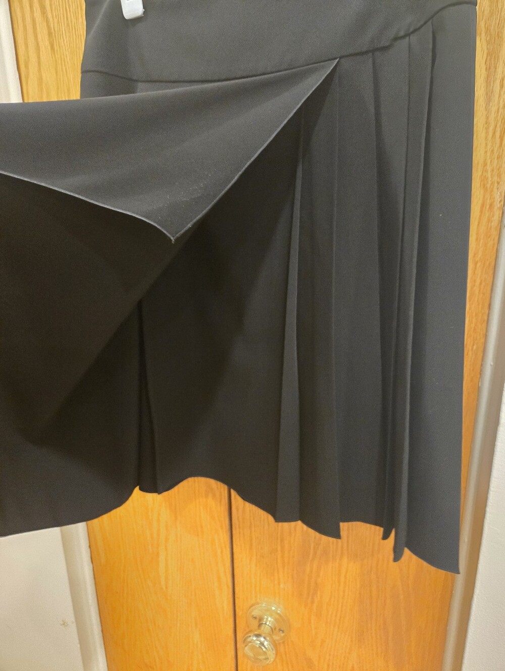NWT Weekend Max Mara Black Asymmetrical Pleated-Panel Faux Wrap Front Skirt Sz10 - Picture 8 of 8